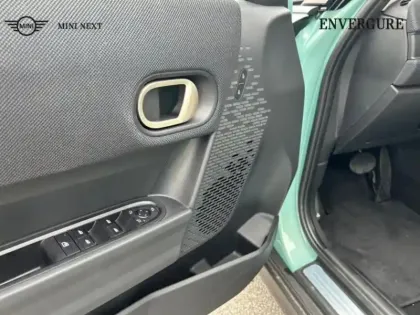 Photo 5 Mini Cooper  5 Portes S 204ch Favoured DKG7