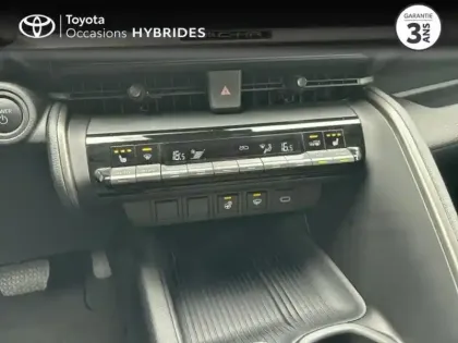 Photo 14 Toyota C-HR  1.8 Hybride 140ch Design MY25