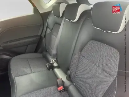 Photo 10 Renault Captur  1.6 E-Tech hybride 145ch Techno