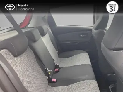 Photo 6 Toyota Yaris  100h Dynamic 5p