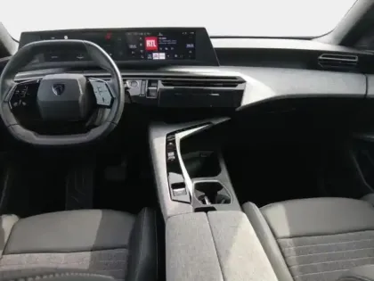 Photo 12 Peugeot 3008  1.2 Hybrid 136ch Allure e-DCS6