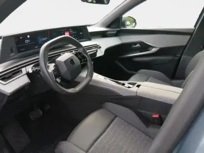 Photo 13 Peugeot 3008  1.2 Hybrid 136ch Allure e-DCS6