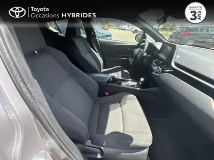 Photo 5 Toyota C-HR  122h Edition 2WD E-CVT RC18