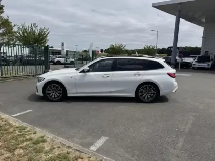 Photo 8 BMW Serie 3 Série 3 Touring 318dA MH 150ch M Sport