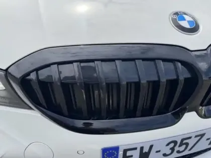 Photo 12 BMW Serie 3 Série 3 Touring 318dA MH 150ch M Sport