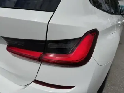 Photo 9 BMW Serie 3 Série 3 Touring 318dA MH 150ch M Sport