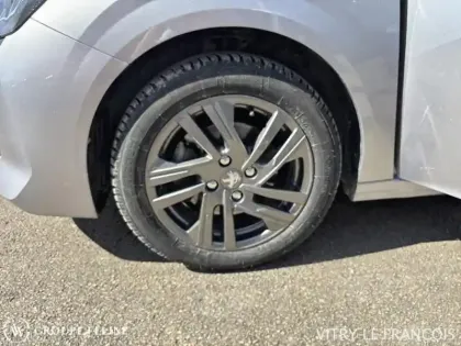 Photo 10 Peugeot 208  1.2 PureTech 100ch S&S Style