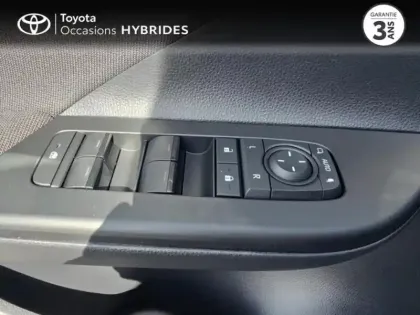 Photo 13 Toyota C-HR  1.8 Hybride 140ch Design NG23