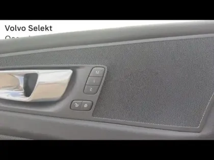 Photo 13 Volvo XC60  B4 197ch Plus Style Dark Geartronic