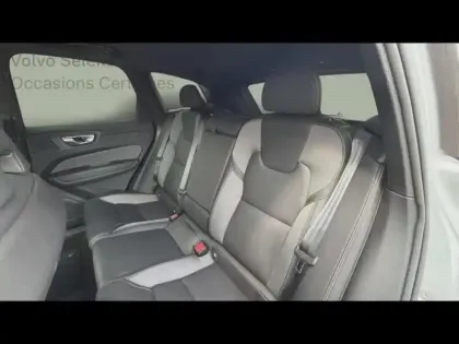 Photo 5 Volvo XC60  B4 197ch Plus Style Dark Geartronic