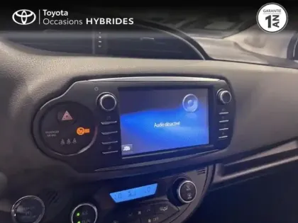 Photo 8 Toyota Yaris  100h France Business 5p MY19