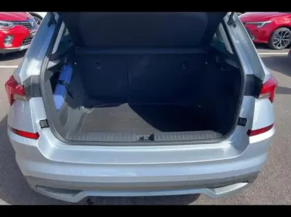Photo 8 Skoda Kamiq  1.0 TSI Evo 110ch Young Edition