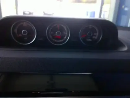 Photo 9 Volkswagen Coccinelle  Cabriolet 1.4 TSI 150ch BlueMotion Technology Couture Exclusive DSG7