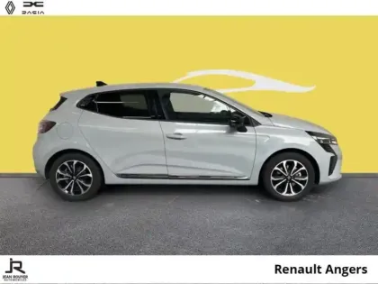 Photo 13 Renault Clio  1.6 E-Tech 145ch full hybrid Techno - 24
