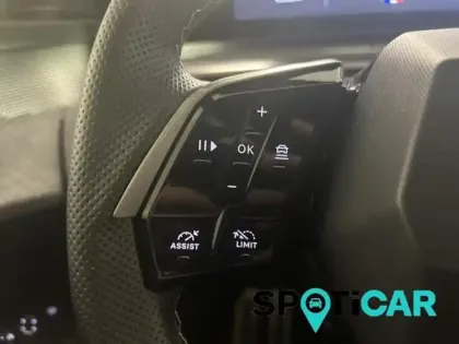 Photo 13 Peugeot 5008  Hybrid 145ch GT e-DCS6