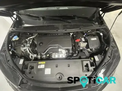 Photo 11 Peugeot 5008  Hybrid 145ch GT e-DCS6