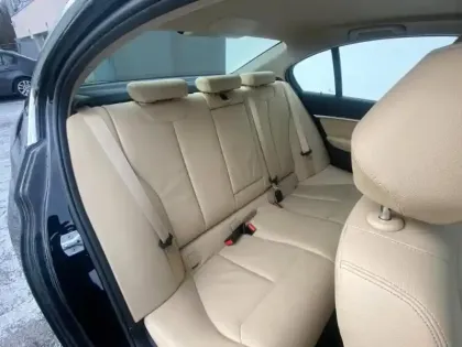 Photo 22 BMW Serie 3 Série 3 330eA 252ch Luxury
