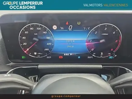Photo 12 Mercedes GLA  180 d 116ch AMG Line 8G-DCT