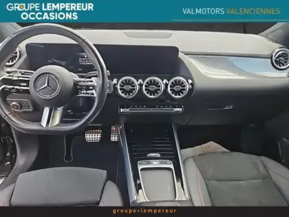 Photo 10 Mercedes GLA  180 d 116ch AMG Line 8G-DCT