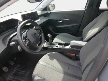 Photo 13 Peugeot 208  1.2 100ch S&S Allure