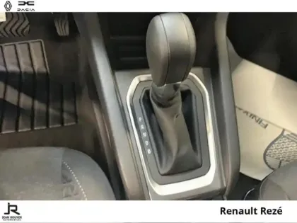 Photo 5 Renault Clio  1.6 E-Tech hybride 145ch Equilibre