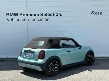 Photo 16 Mini Cooper  Cabrio S 204ch Favoured DKG7