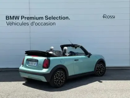 Photo 5 Mini Cooper  Cabrio S 204ch Favoured DKG7