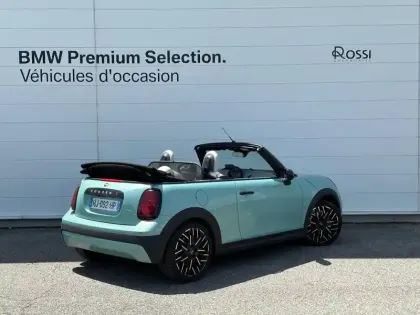 Photo 23 Mini Cooper  Cabrio S 204ch Favoured DKG7