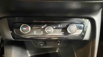 Photo 17 Opel Corsa  Electrique 136 ch & Batterie 50 kWh