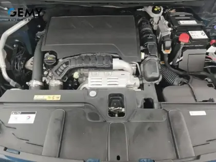 Photo 32 Peugeot 5008  PureTech 130ch S&S EAT8