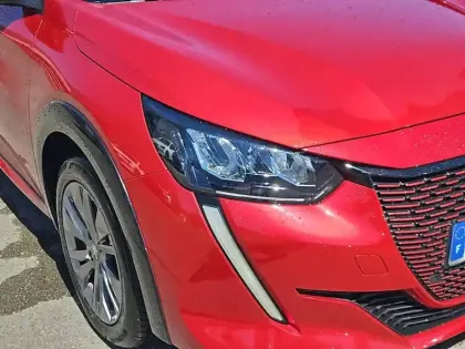 Photo 15 Peugeot 208  Electrique 50 kWh 136ch