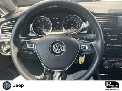 Photo 8 Volkswagen Golf  1.0 TSI 110