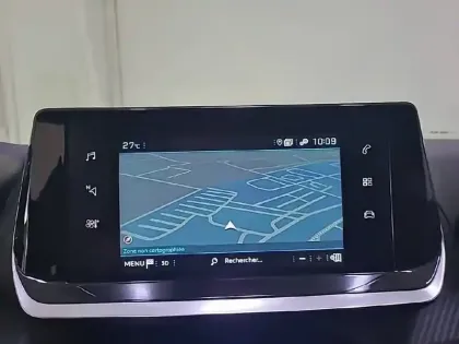 Photo 38 Peugeot 2008  PureTech 100 S&S BVM6