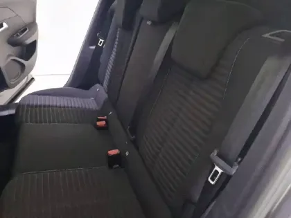 Photo 31 Peugeot 2008  PureTech 100 S&S BVM6