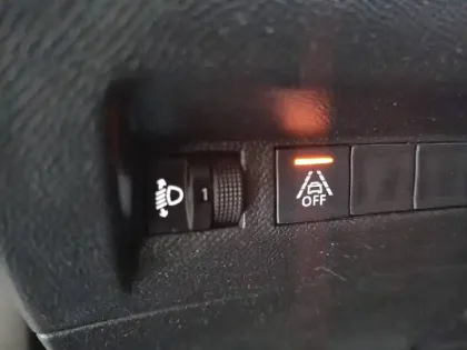 Photo 48 Peugeot 2008  PureTech 100 S&S BVM6