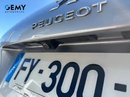 Photo 31 Peugeot 308  PureTech 130ch S&S EAT8