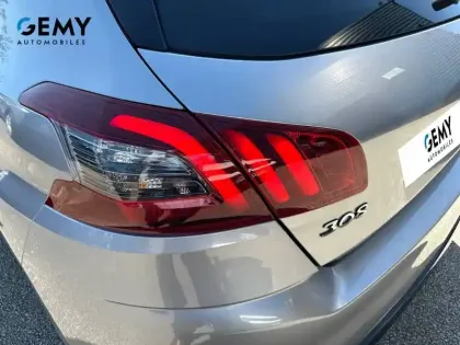 Photo 28 Peugeot 308  PureTech 130ch S&S EAT8
