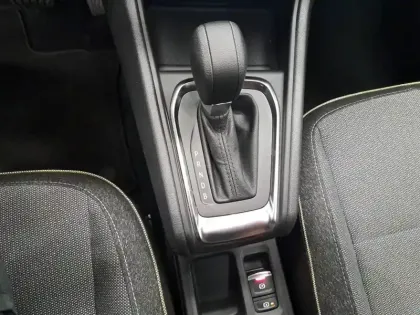 Photo 36 Renault Captur  E-Tech full hybrid 145 ch