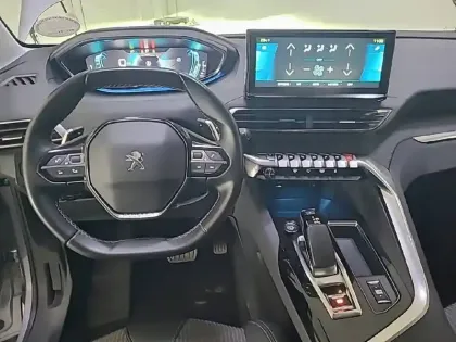 Photo 10 Peugeot 3008  Hybrid 225 e-EAT8
