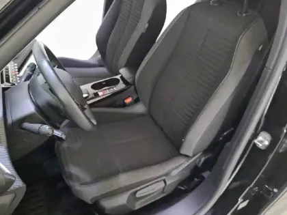 Photo 31 Peugeot 2008  Electrique 136 ch