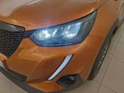 Photo 15 Peugeot 2008  PureTech 100 S&S BVM6