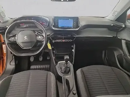 Photo 7 Peugeot 2008  PureTech 100 S&S BVM6