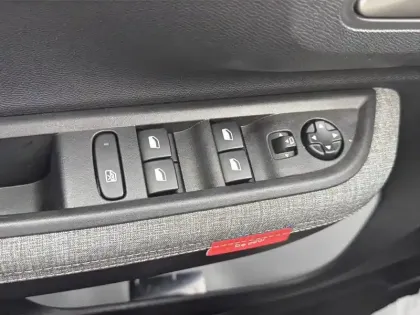 Photo 21 Citroën C3 Aircross  Hybride 145 ch Aut