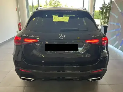 Photo 18 Mercedes GLC  300 de Hybrid EQ 9G-Tronic 4Matic