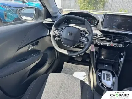 Photo 10 Peugeot 208  Hybrid 110 ch e-DCS6