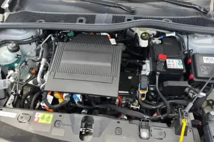 Photo 15 Peugeot 2008  Electrique 54 kWh 156 ch