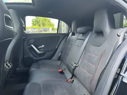 Photo 15 Mercedes Classe A  200 d