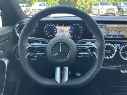 Photo 6 Mercedes Classe A  200 d