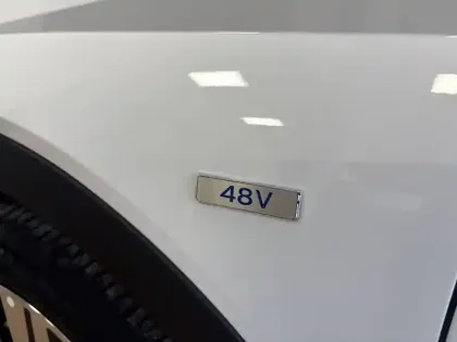Photo 14 Hyundai Bayon  1.0 T-GDi 100 Hybrid 48V