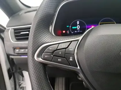 Photo 30 Renault Arkana  E-Tech full hybrid 145 GSR2